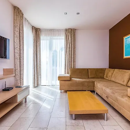 Beautiful In With Sauna, 3 Bedrooms And Wifi * Novi Vinodolski