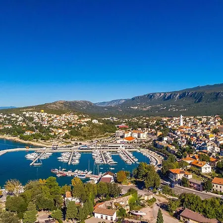 Beautiful In With Sauna, 3 Bedrooms And Wifi Novi Vinodolski