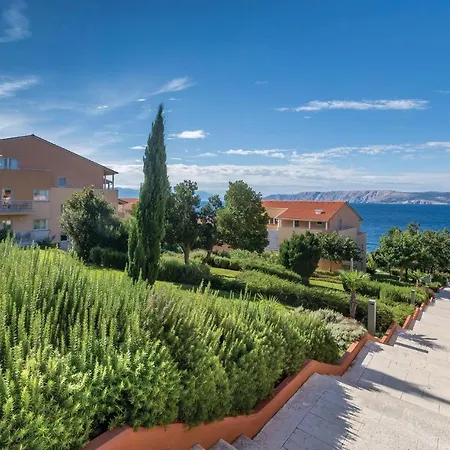 Beautiful In With Sauna, 3 Bedrooms And Wifi * Novi Vinodolski
