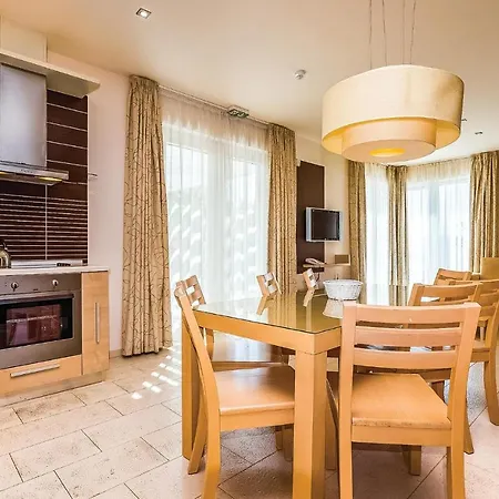 Beautiful In With Sauna, 3 Bedrooms And Wifi Appartamento Novi Vinodolski